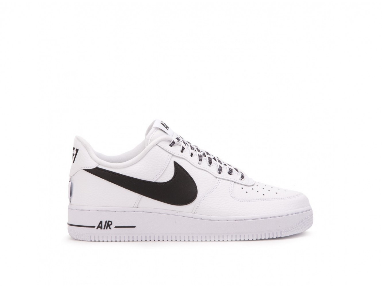 Кроссовки унисекс Nike Air Force 1 Low NBA (белый / черный) (36-45) купить  в дисконт интернет-магазине Nike с доставкой