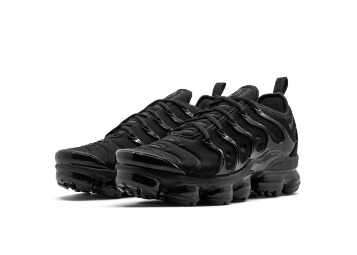 Мужские кроссовки Nike Air Vapormax plus (чёрный)