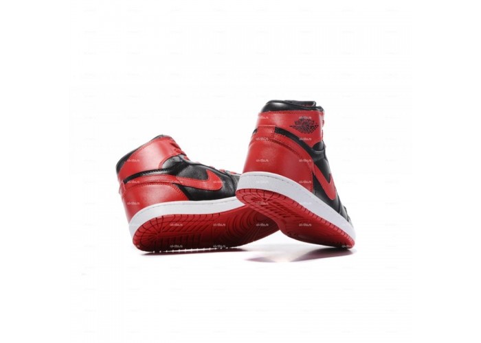 Мужские кроссовки Nike Air Jordan 1 (черный)